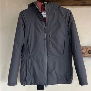 Orvis women’s pro HD insulated hoodie jacket